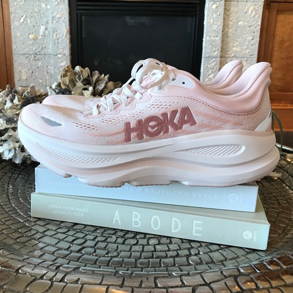 GOING FAST 🔥 HOKA BONDI 9 ROSE LATTE / ROSE CREAM - Picture 6 of 16